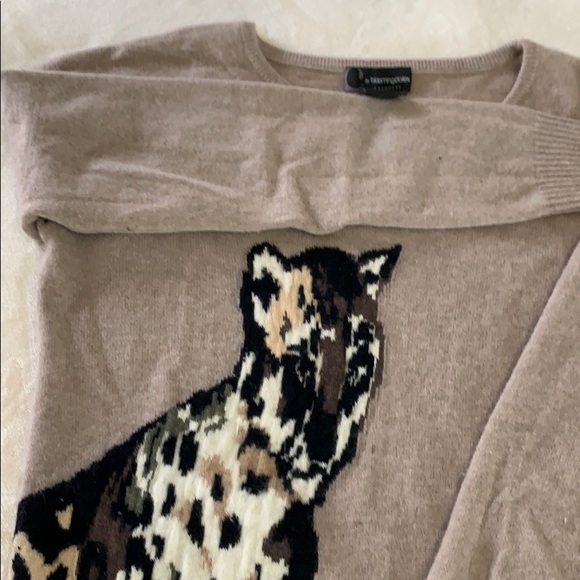 Cardigan leopard by Bloomingdales cashmere - Picture 2 of 5